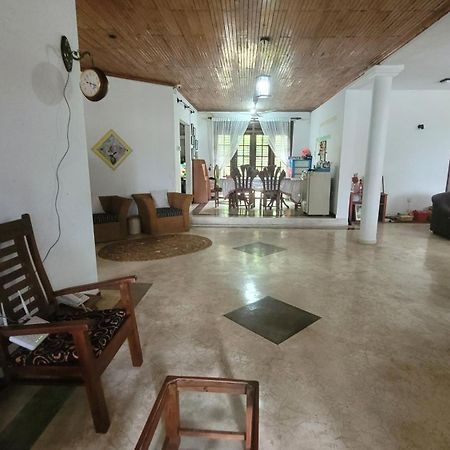 Villa Sea Sprays Хиккадува Экстерьер фото