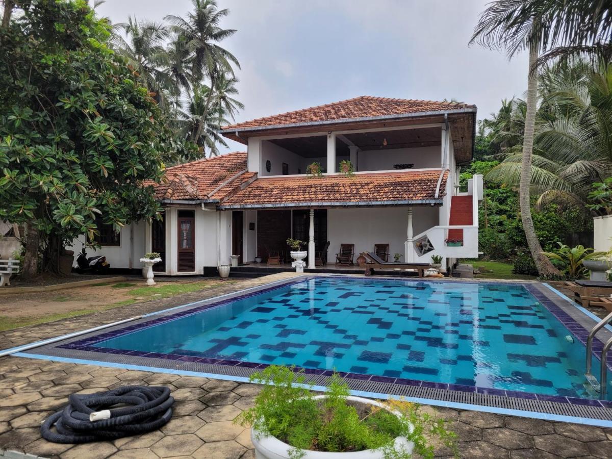 Villa Sea Sprays Хиккадува Экстерьер фото