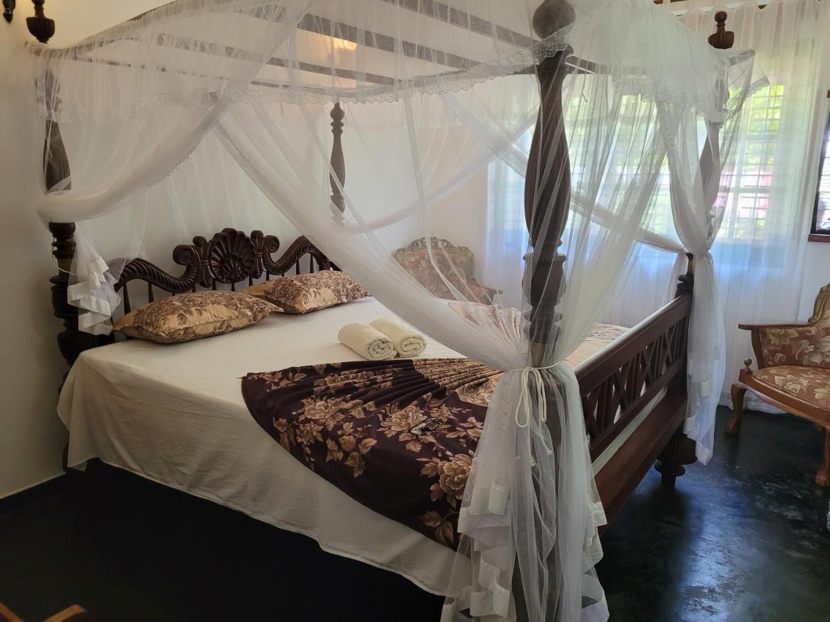 Villa Sea Sprays Хиккадува Экстерьер фото