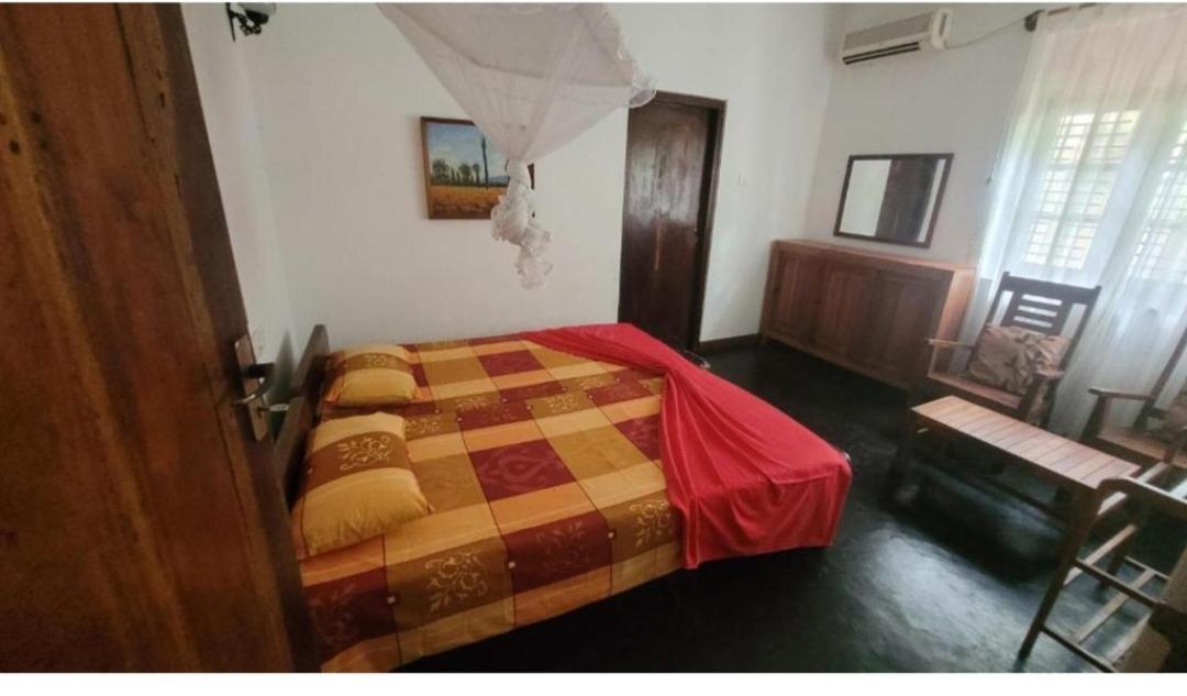 Villa Sea Sprays Хиккадува Экстерьер фото